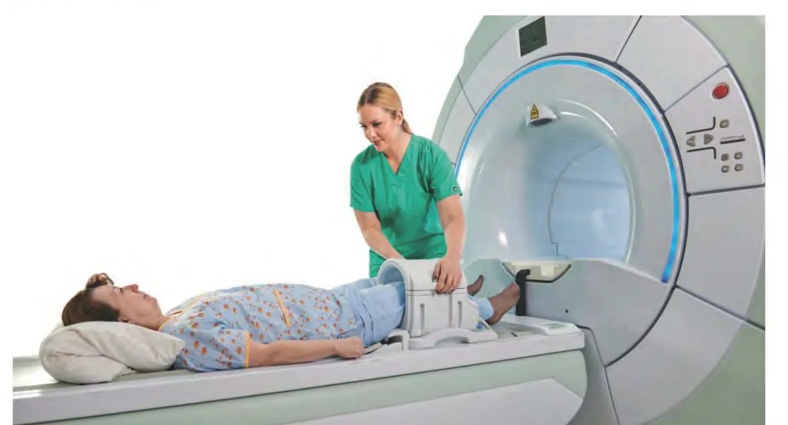 Размещение пациента у широкого туннеля 71 см системы AllTech EchoStar Comfort